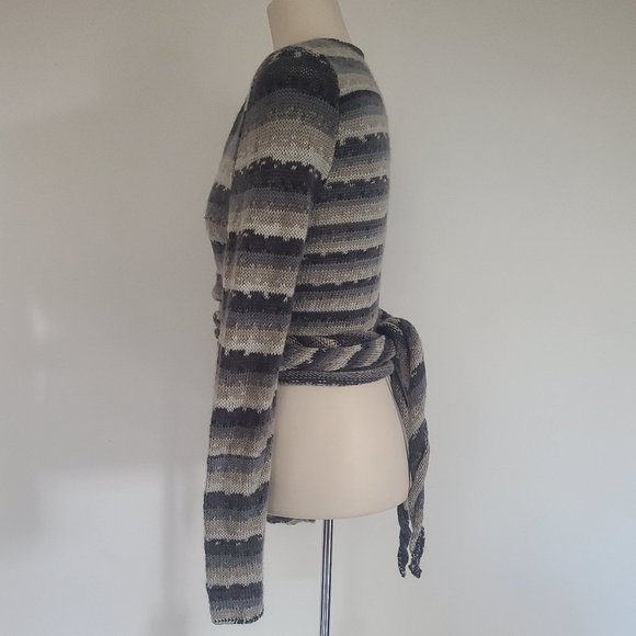 Handmade Wrap Sweater (M/L) - Picture 5 of 6